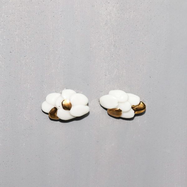 White pebble with gold - Image 2