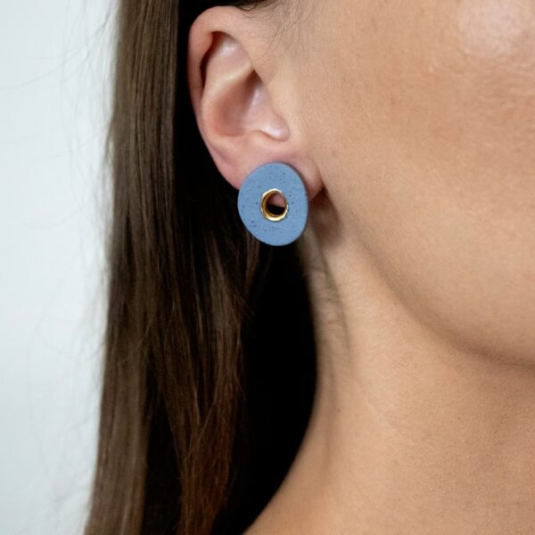 Solune azure porcelain earrings - Image 3